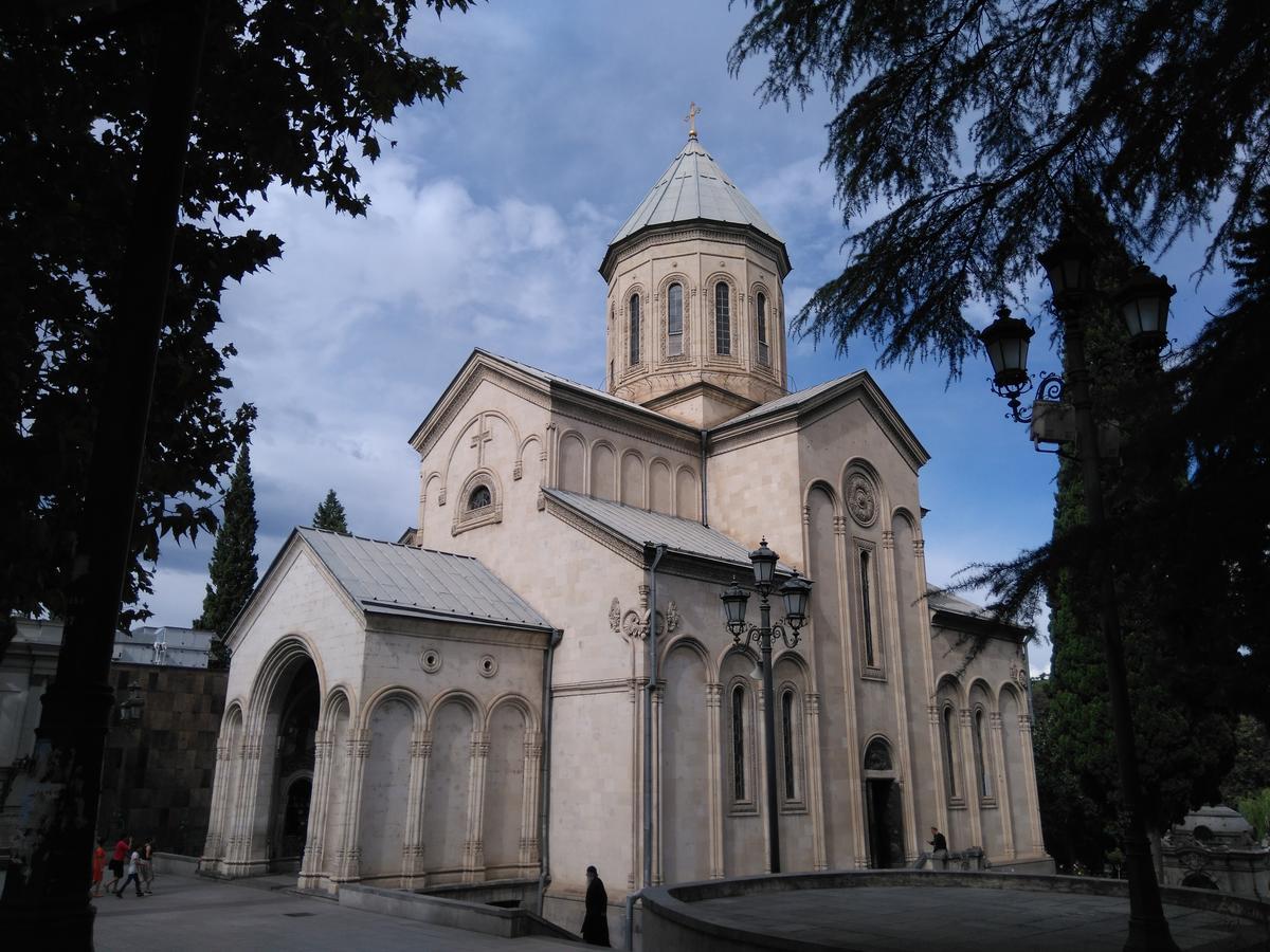 Отель Атлант Тбилиси Экстерьер фото